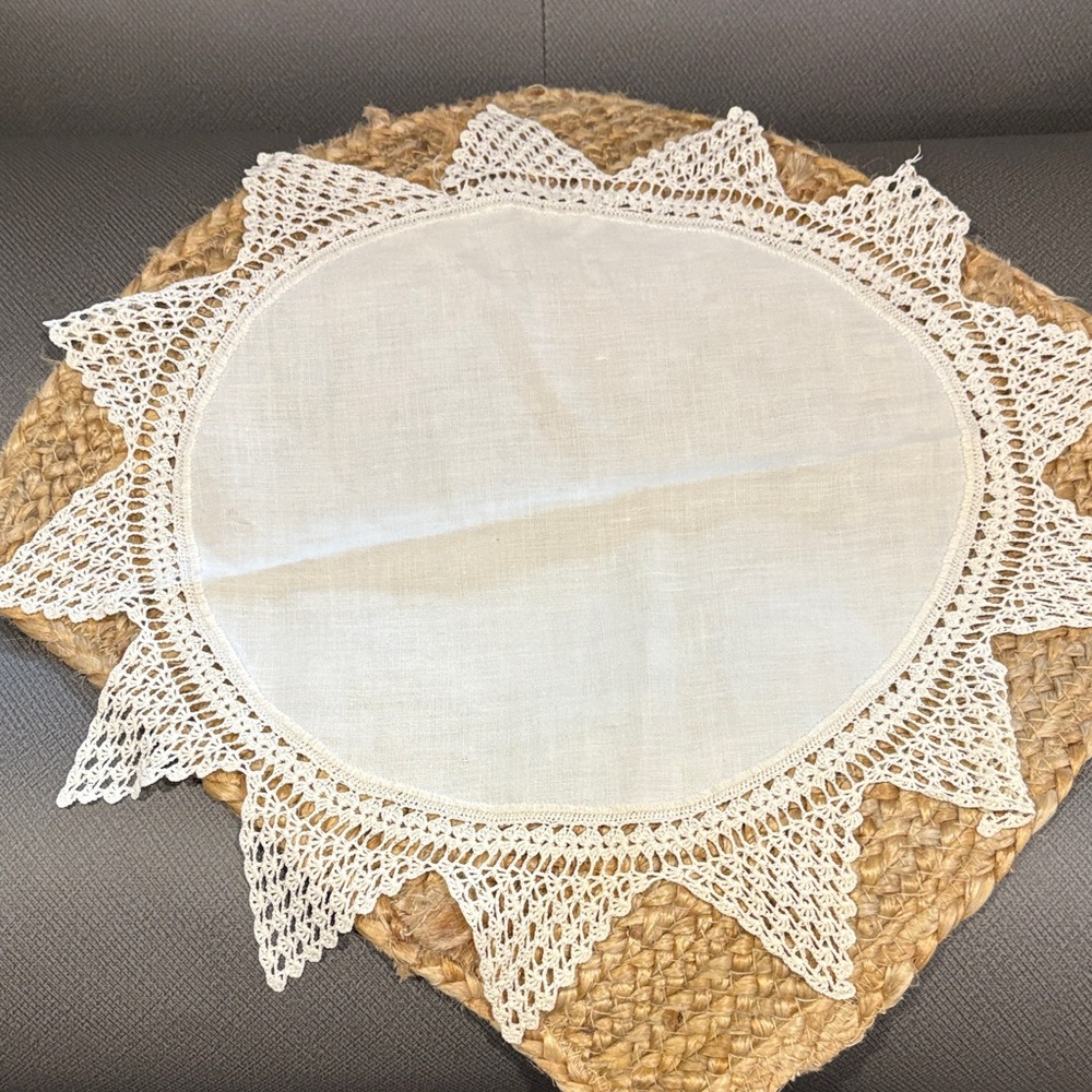 Elegant Cream Crochet Parlor table scarf